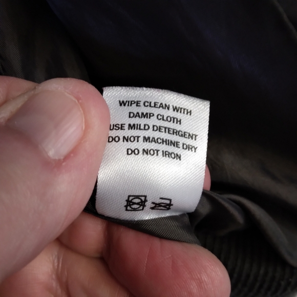 Vanity Women's Faux Leather Hooded Vest, size Large - Picture 8 of 9